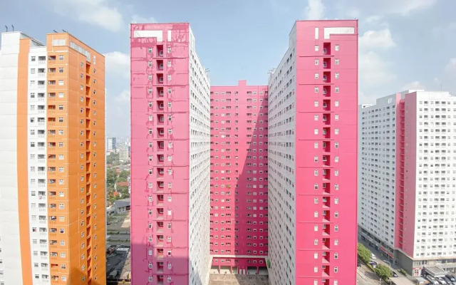Good and Warm 2BR at Green Pramuka City Apartment