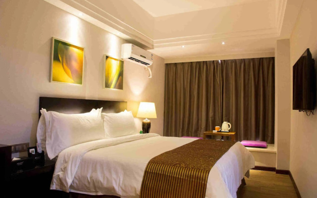 Zhuhai Aqueen Hotel