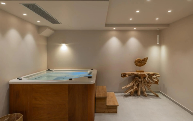 Ionian Plaza Hotel