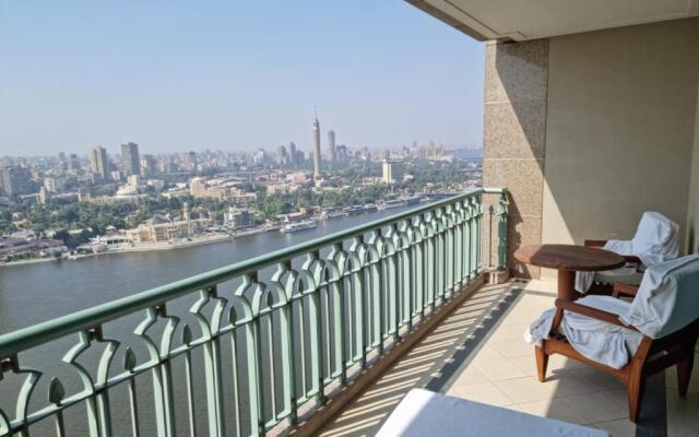 Chez Haytham At Four Seasons Nile Plaza Residential Suite