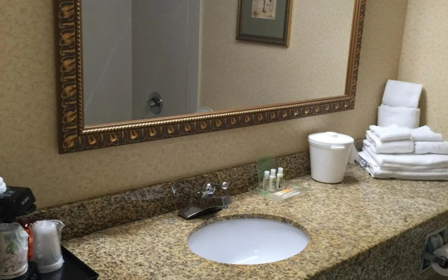 Holiday Inn Lumberton by IHG