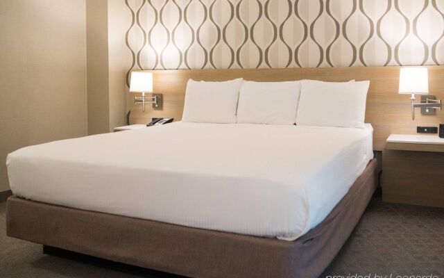 Radisson Hotel Duluth - Harborview