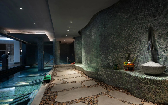 Banyan Tree Anji