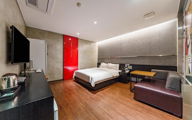 Moor Hotel by Aank Mokpo