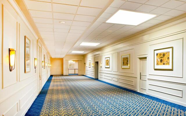 Sheraton Framingham Hotel & Conference Center