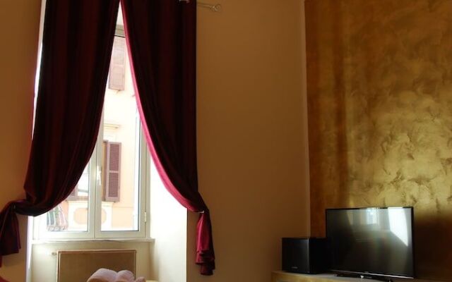 Secret RHome Colosseum Art