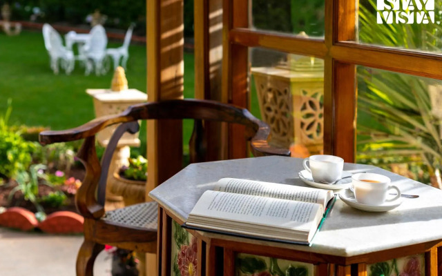 StayVista at Greenwood Bungalow