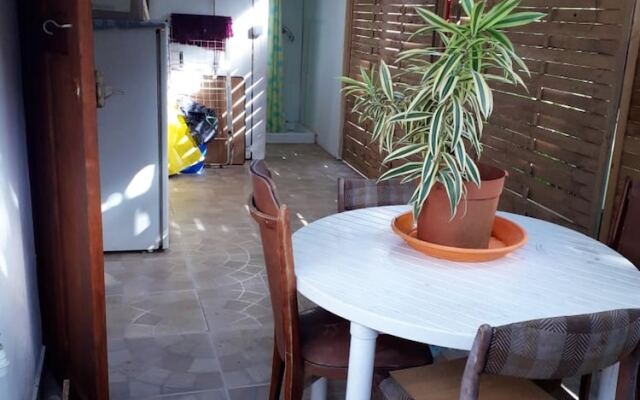 House With one Bedroom in Petit Bourg, With Furnished Garden and Wifi