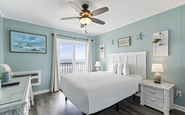 Ocean Pier Beach-view Condos