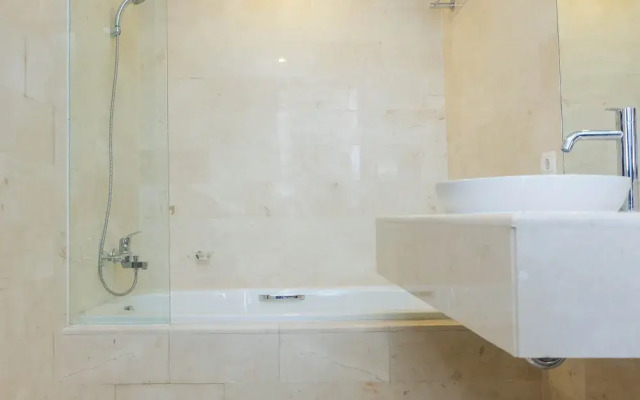 Posh 2BR at The Empyreal Condominium Epicentrum Apartment