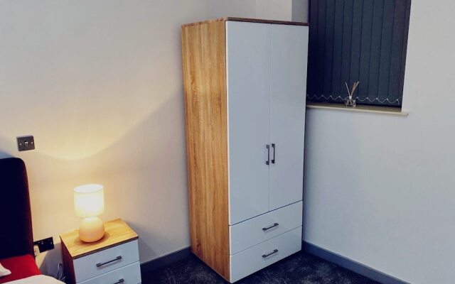Spacious Urban City Apartment
