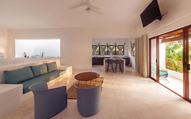 Mi Kasa Tu Kasa Bacalar