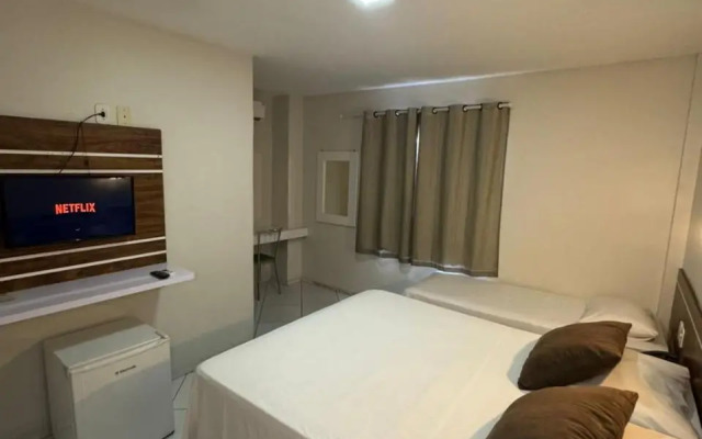 Schalom Hotel