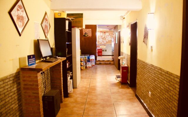 Lucky Family Hostel