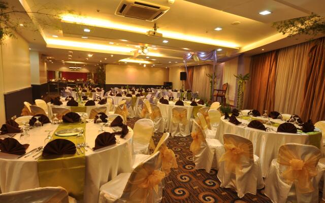 Greenhills Elan Hotel