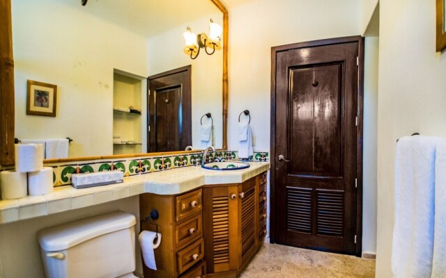 Royal Palms 10 2 Bedroom Condo by RedAwning