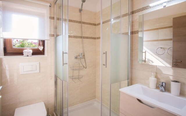 Beautiful Home in Sveti Vid With Wifi and 2 Bedrooms