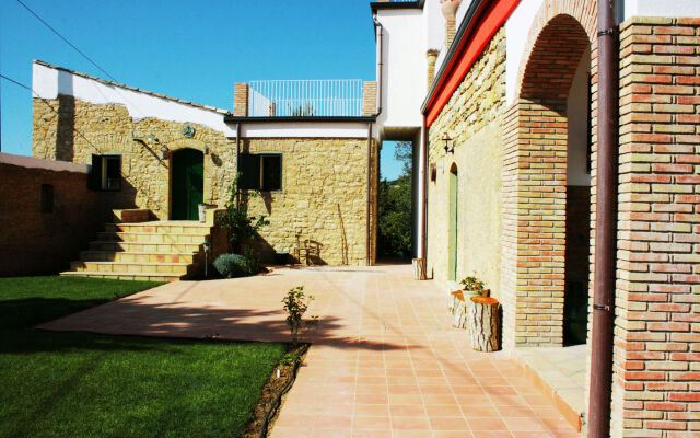 La Casa Rossa Country House