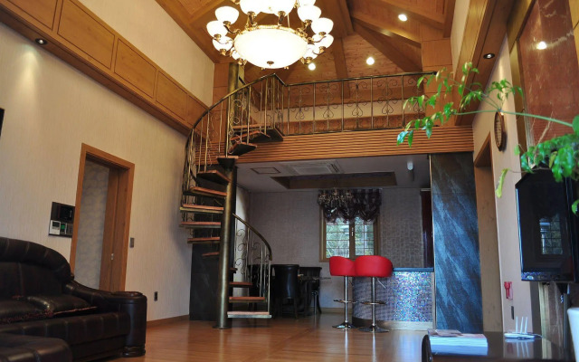 PalmValley Pool Villa Resort