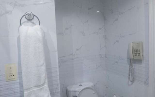 Dream White Hotel