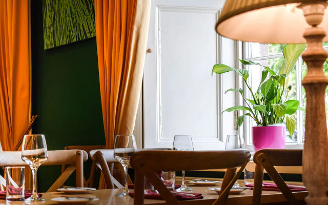 Buccleuch and Queensberry Arms Hotel