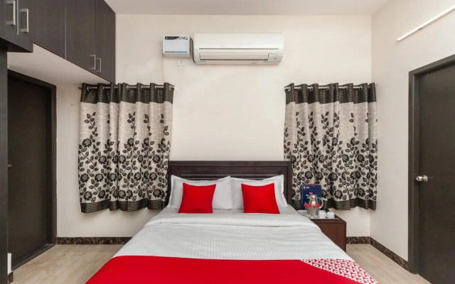 OYO 28257 Skye Service Apartments