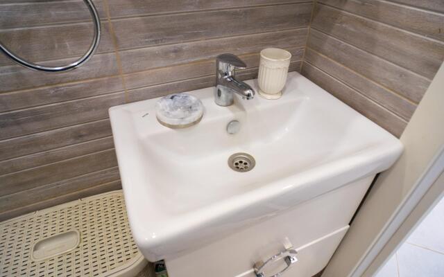 LetoApart (ЛетоАпарт) на переулке Севастопольский 1 Б