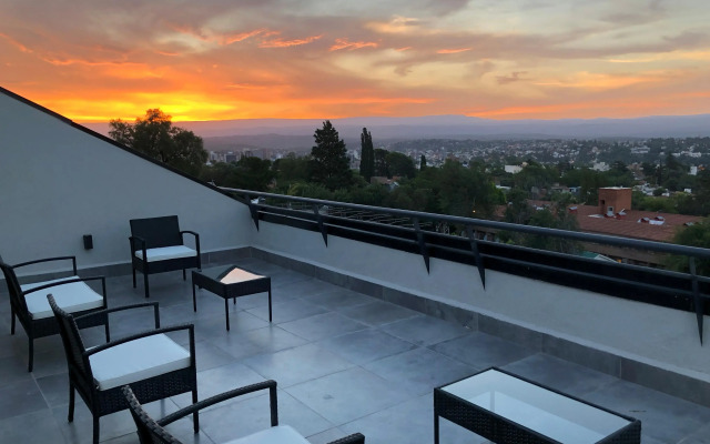 Pinares Panorama Suites & Spa