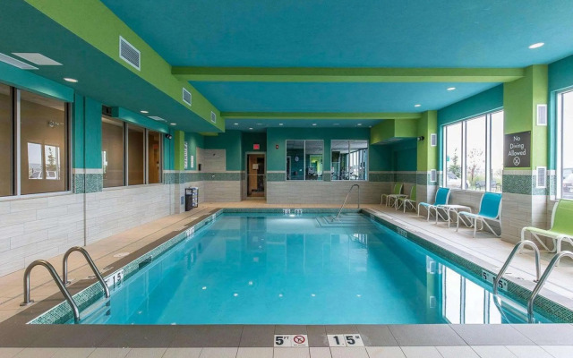 Comfort Inn & Suites Airport North