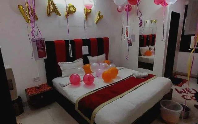 Oyo 700543 Bnb Manju Home Stay