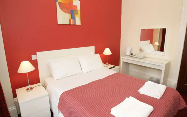 Clifton Hotel