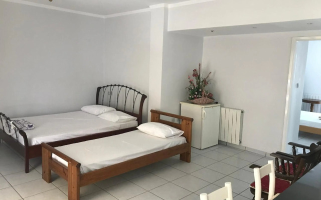 Nitsa Rooms