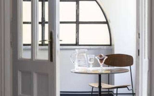 Garibaldi Suites Apartment