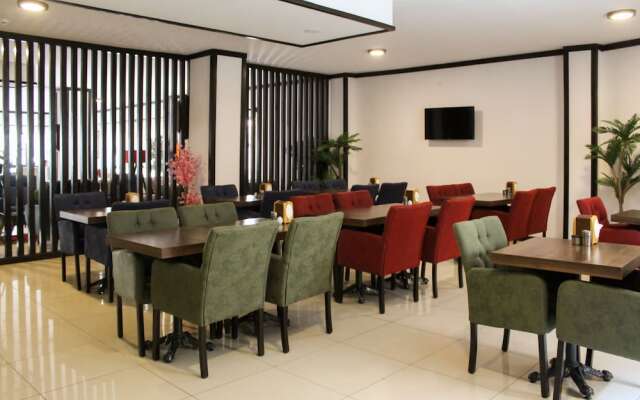 Suvari Hotel