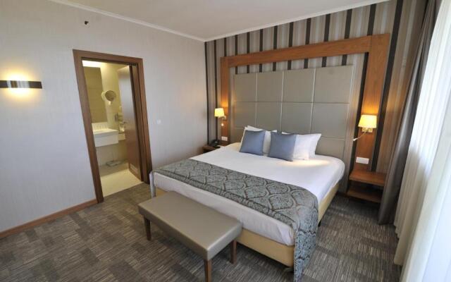Holiday Inn Skopje