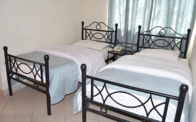 Arusha Naaz Hotel