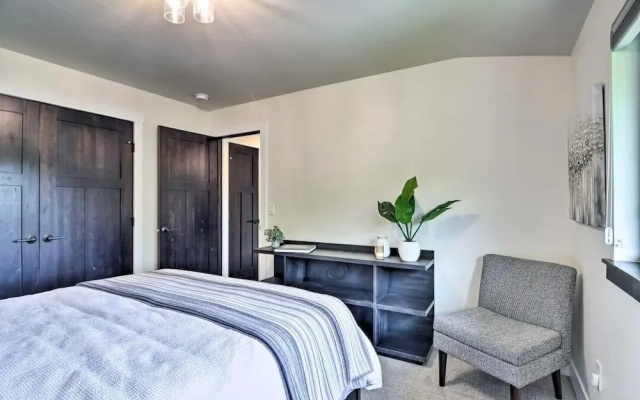 NEW! Chic Abode: Downtown Fort Collins