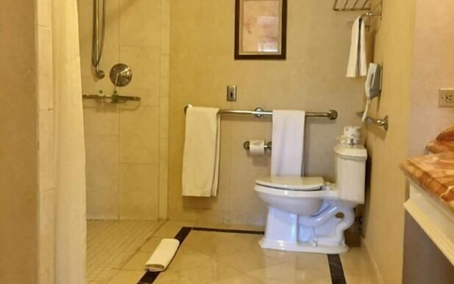 Delamar Greenwich Harbor