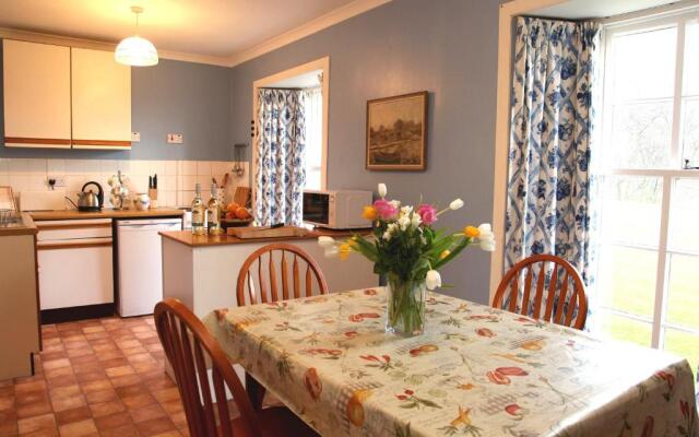 Inverawe Cottages