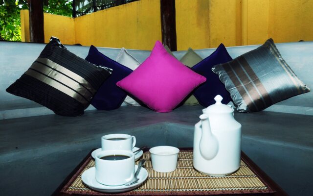 villa breeze thalpe