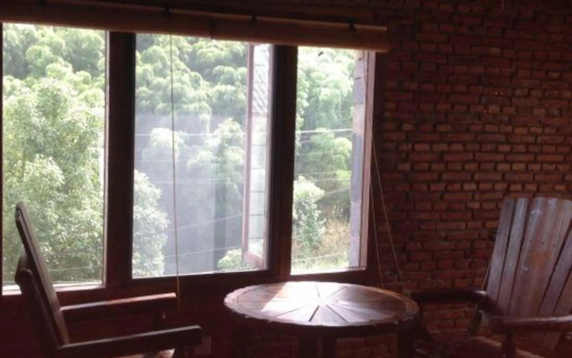 Mogan Mountain Yinxiang Xiwuli Hotel