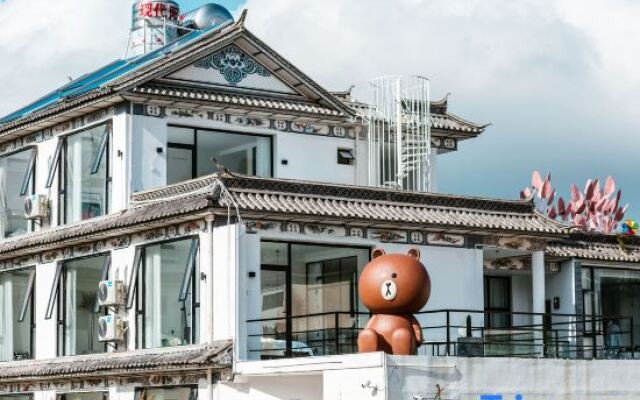 Dali Shanji Homestay (Dali Ancient Town March Street Branch)