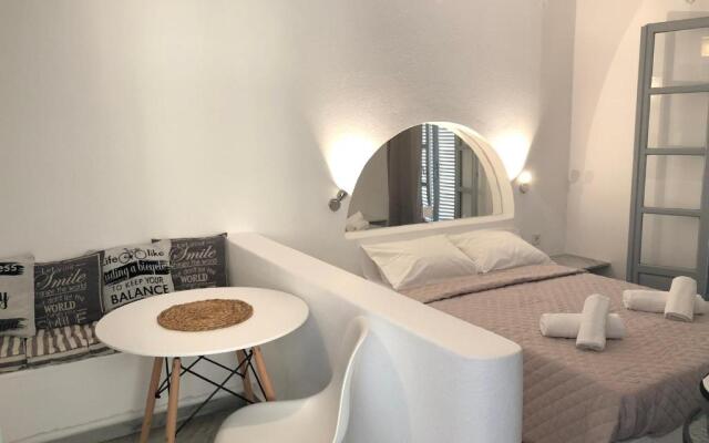 Santanna White Houses