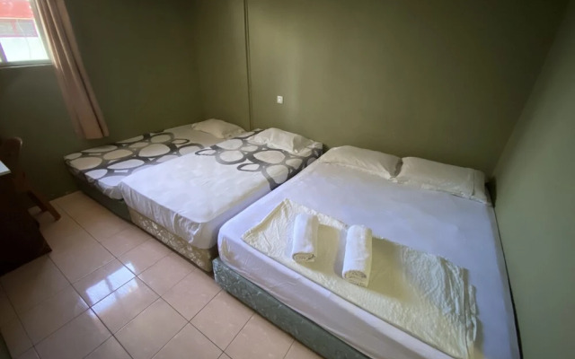 SPOT ON 89863 Hotel Fah Fah