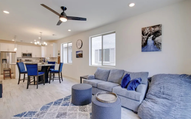 Community Perks: Executive Chandler Townhome