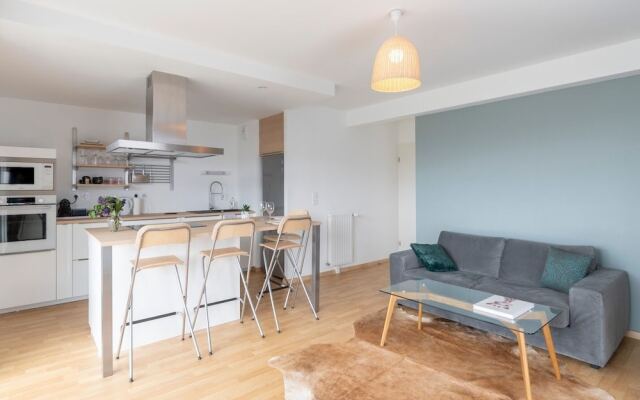 LA Perouse - Apt 2 Chambres,parking, Proche Rennes