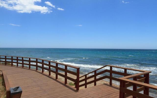 Puerta Del Mar Beachfront And Pool
