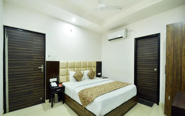OYO 5263 R C Regency