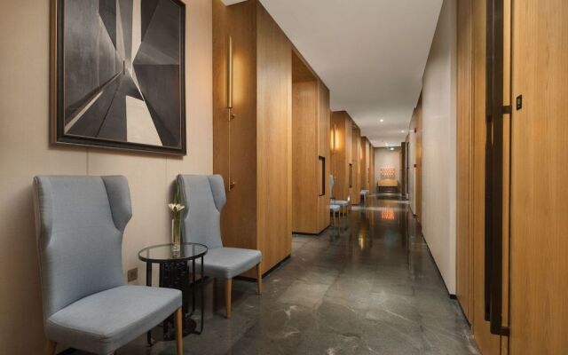 QI Hotel