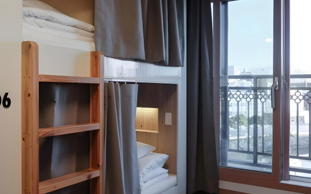Bed Radio Dongmoon - Hostel